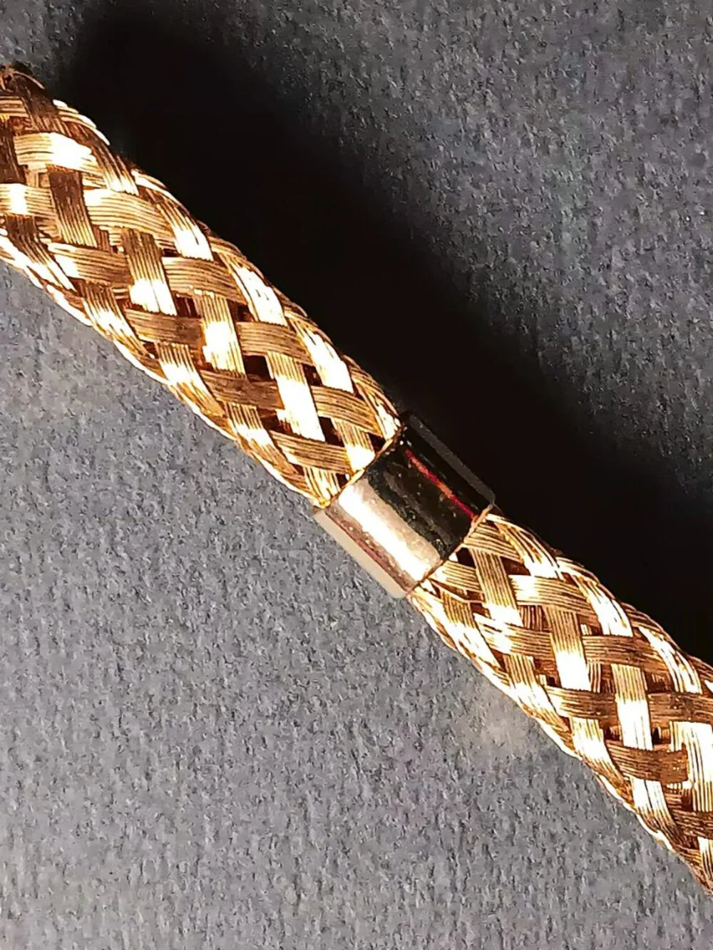 1970'S Vintage France (stamped) hair barrette, gold tone woven metal slim bow.